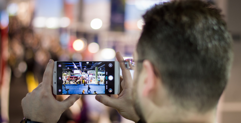 Cool ways to use your phone’s camera that don’t involve photos